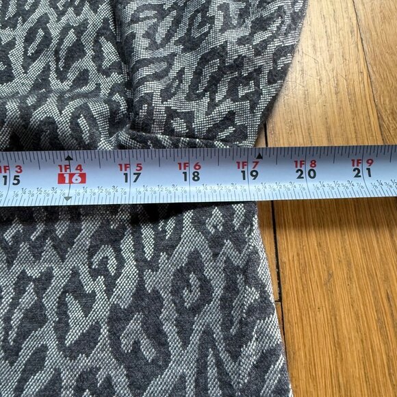 Soft Surroundings Size S Womens Gray Lyra Leopard Print Full Zip Hoodie - Picture 12 of 16